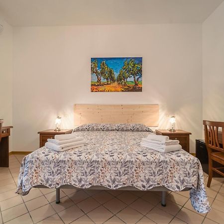 Il Vivaio Bed And Breakfast Santa Teresa Di Riva Dış mekan fotoğraf