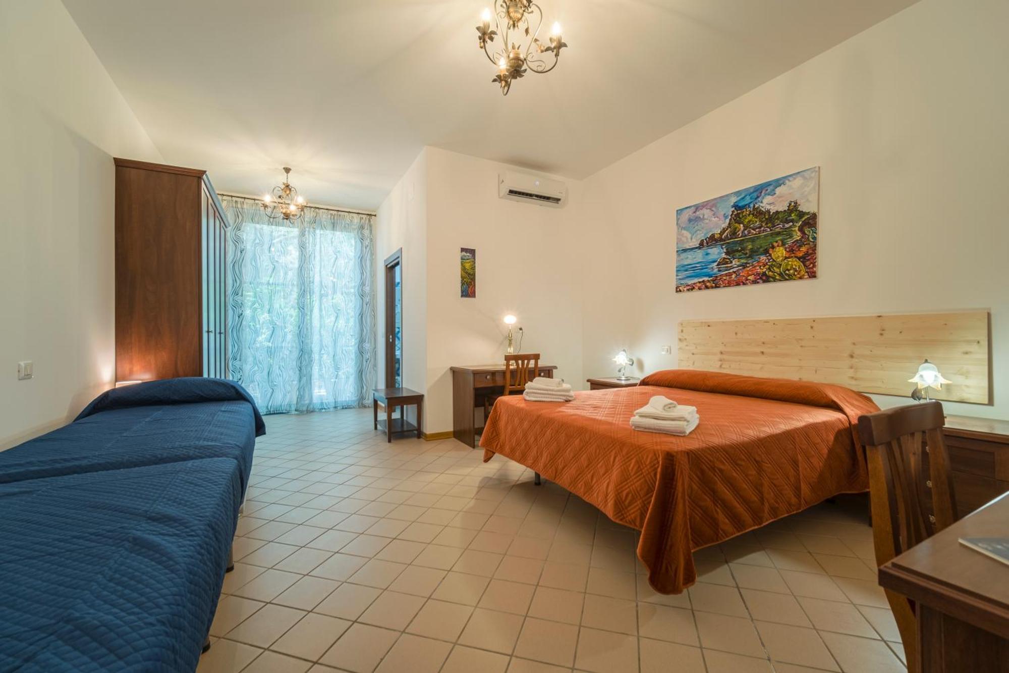 Il Vivaio Bed And Breakfast Santa Teresa Di Riva Dış mekan fotoğraf