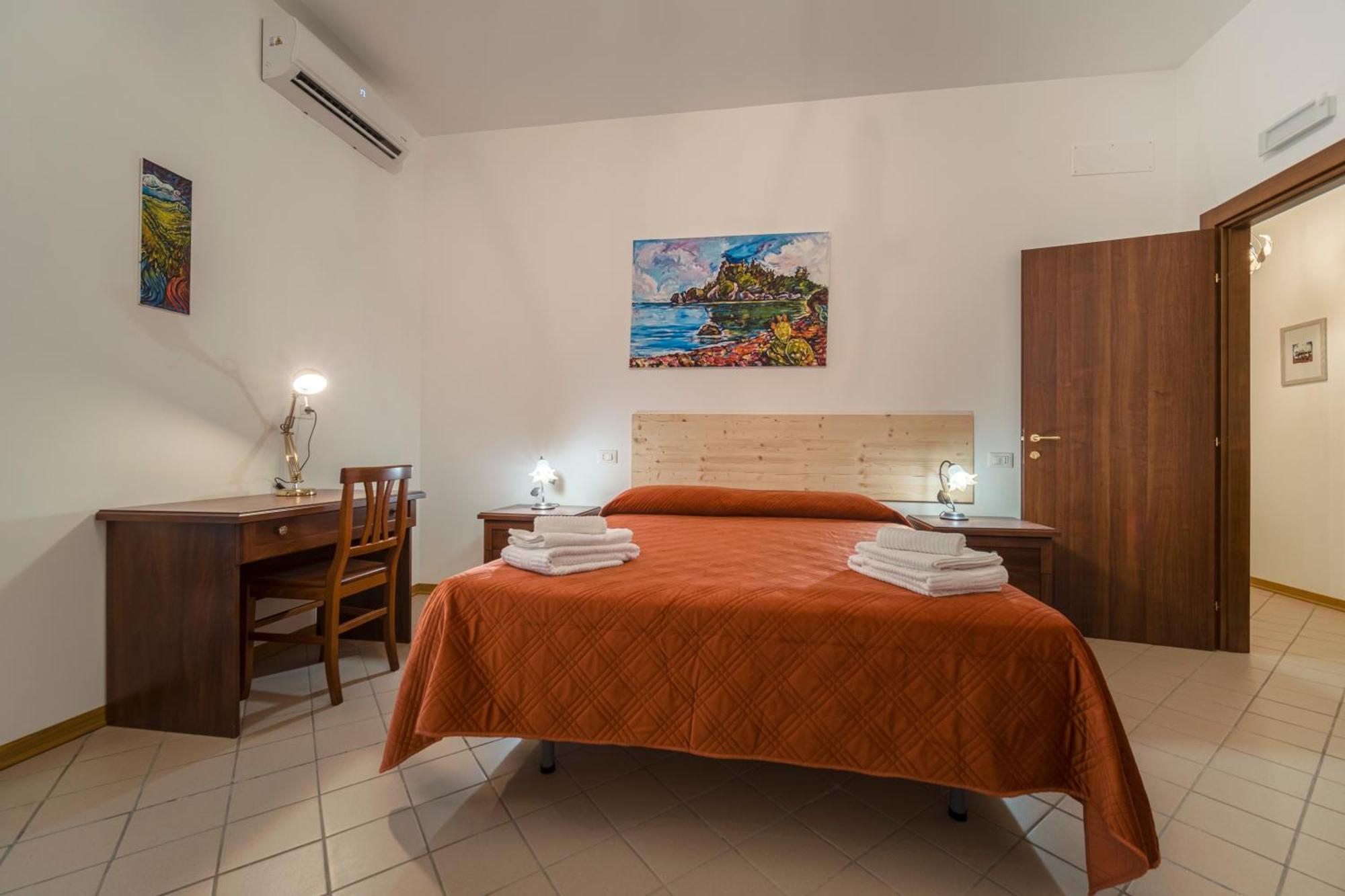 Il Vivaio Bed And Breakfast Santa Teresa Di Riva Dış mekan fotoğraf