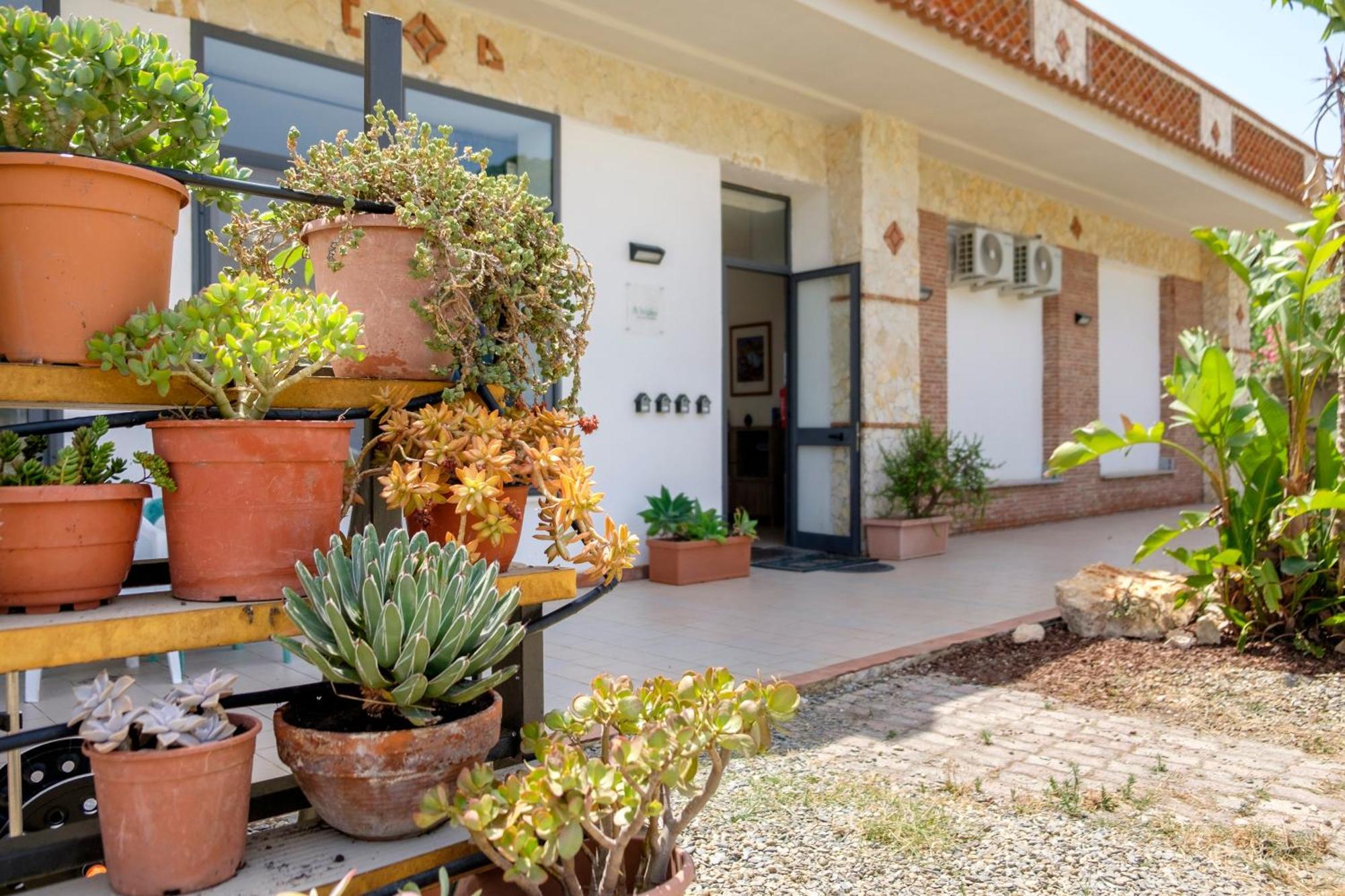 Il Vivaio Bed And Breakfast Santa Teresa Di Riva Dış mekan fotoğraf